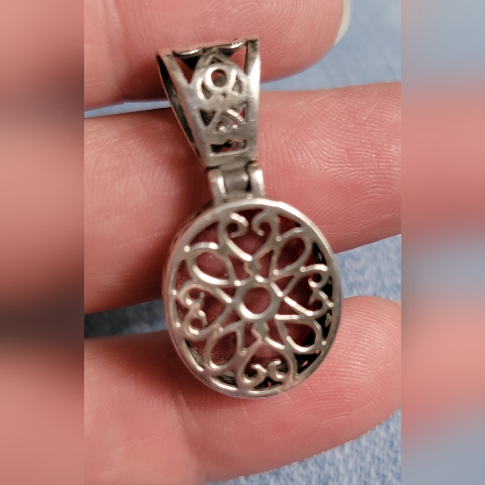 Pendant - Picture 7 of 11